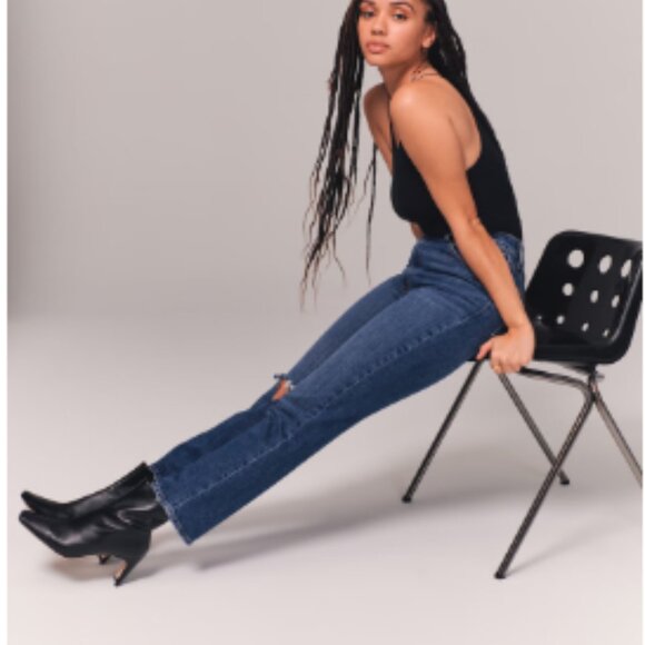 Ankle Straight Distressed Jeans - Picture 4 of 11